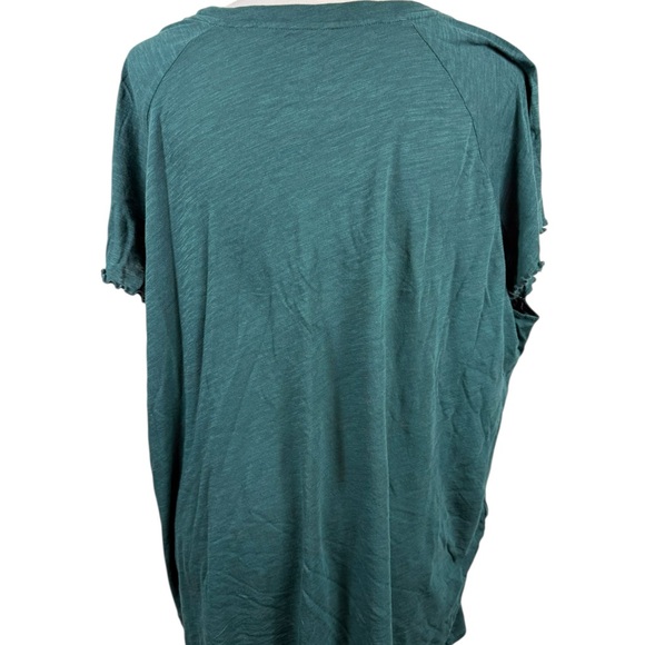 Torrid classic T-shirt Short Sleeve in green size 3-3X/22-24 - Picture 4 of 7